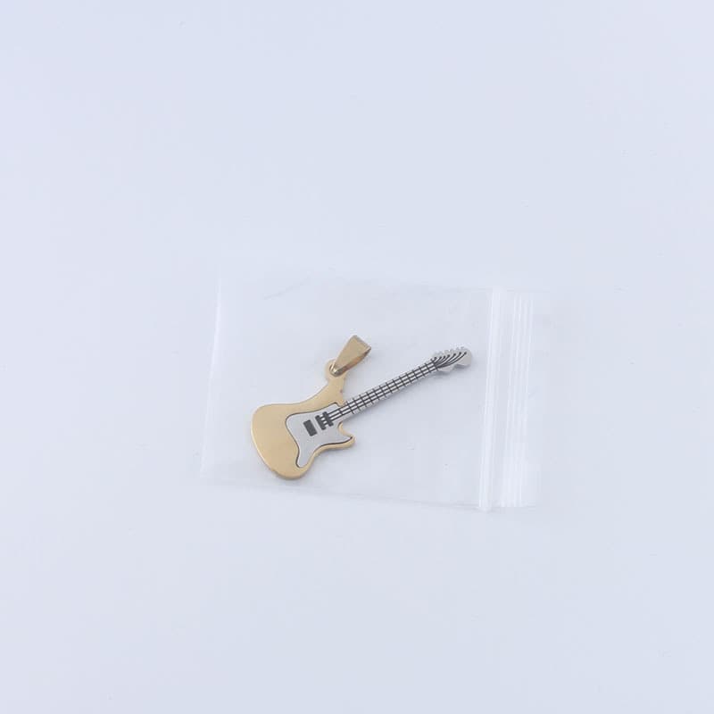 ゴールドアクセサリー ギターモチーフ ネックレス