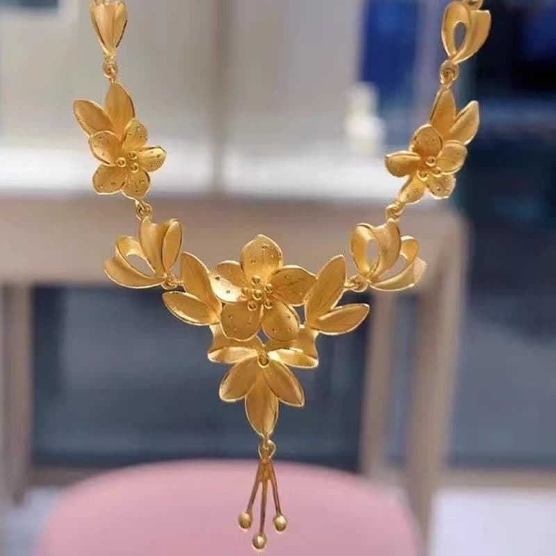 ゴールドアクセサリー 優美な花かごネックレス