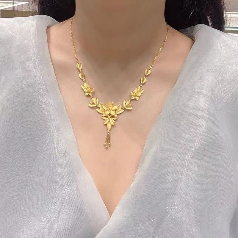 ゴールドアクセサリー 優美な花かごネックレス