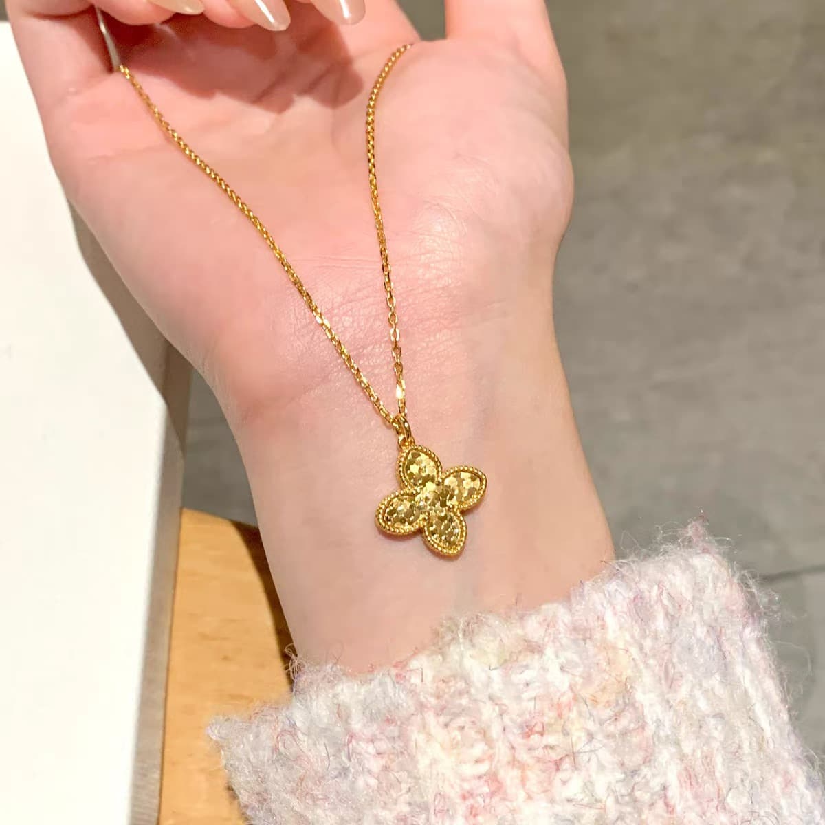 ゴールドアクセサリー バタフライ 蝶モチーフ ネックレス