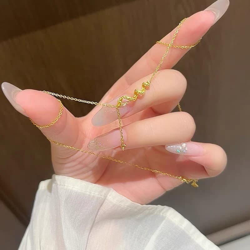ゴールドアクセサリー 蛇モチーフ ドロップネックレス